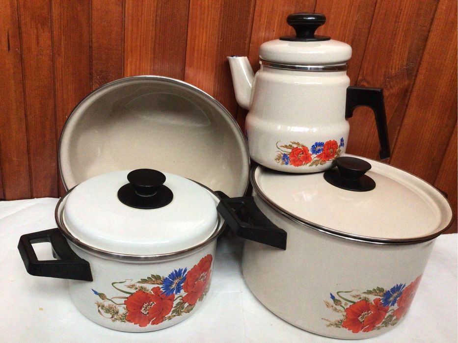 Набір посуду  НДР  б/в