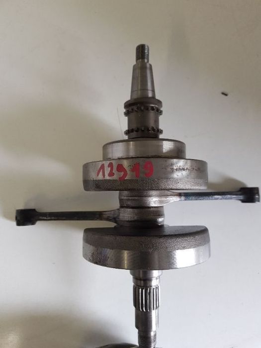 Honda VT 125 Shadow Wał Korbowy Korbowód