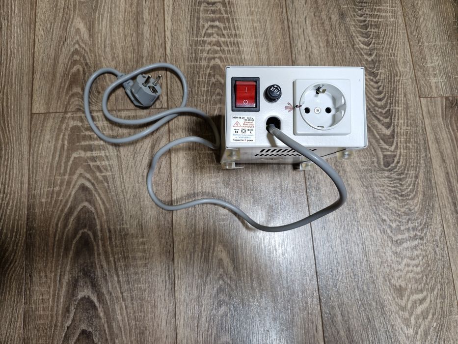 Продам автоматичний електронний регулятор напруги