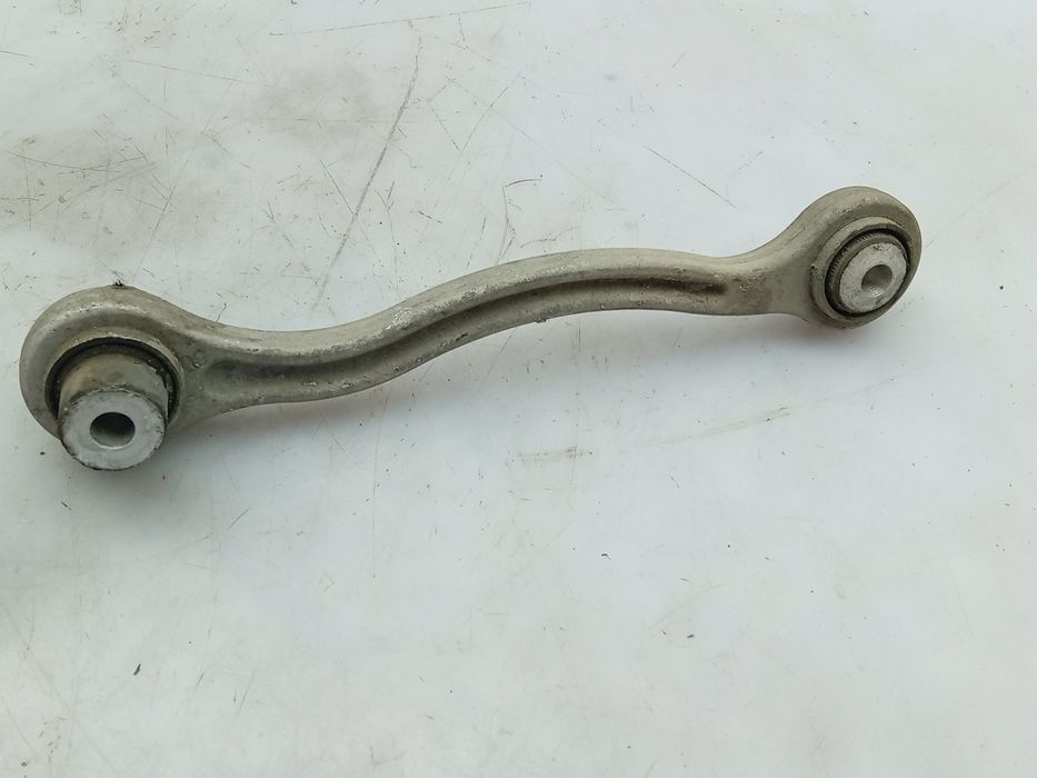 Braço de suspensão trás direito MERCEDES-BENZ Classe C (W205)