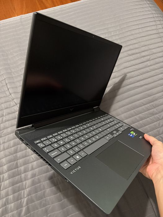 HP VICTUS 16-r1006ns c/carregador e caixa original