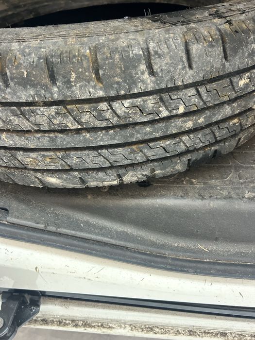 Сак як новий зварювальний на колесах сак.