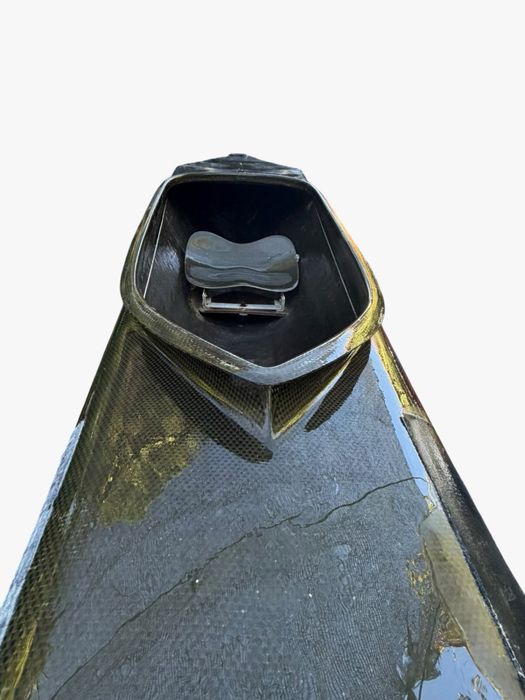 Canoa fibra se carbono