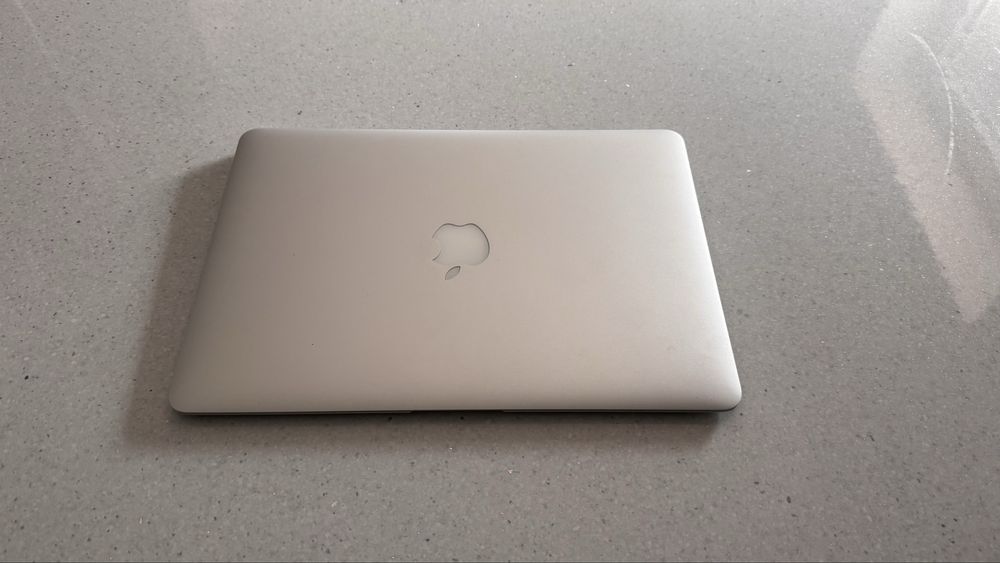Apple Macbook Air “13