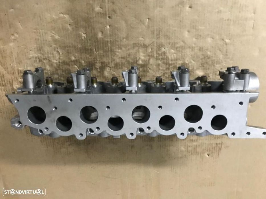 Cabeça de motor para o Pajero 2.3td 4D55 NOVA