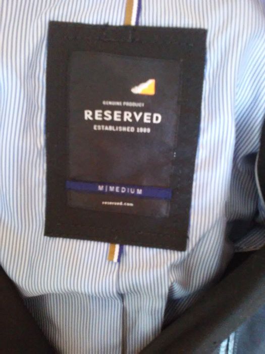 kurtka/płaszczyk; czarna NOWA /dyplomatka Reserved M z wymiarami!