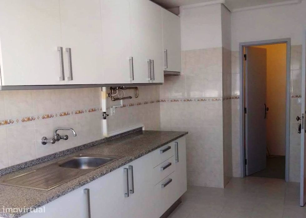 Apartamento T2 - Centro Setúbal - Boa Localização