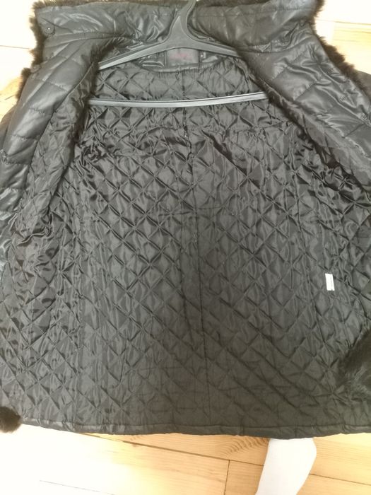 Продам куртку Демі