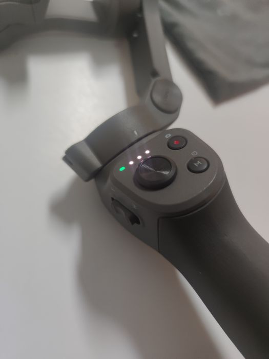 GIMBAL    DJI  Osmo Mobile 3