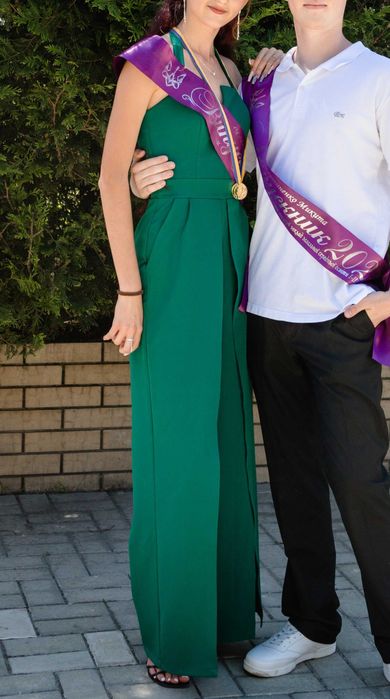 Вишуканий святковий елегантний  комбінзон