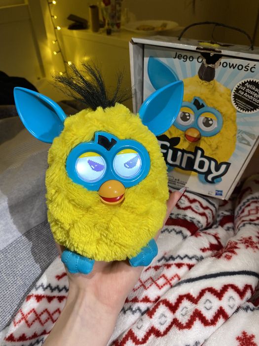furby żółty interaktywny