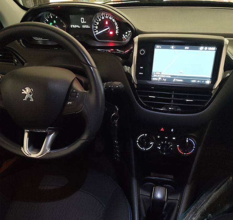 Peugeot 208 1.2 PureTech Signature