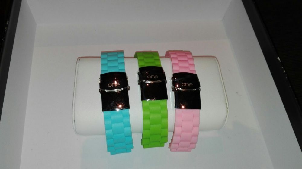Braceletes Novas dos relógios One
