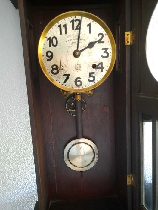 Relogio de parede muito antigo