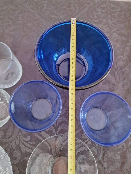 Conjunto para sobremesas ou aperitivos pratos e taças