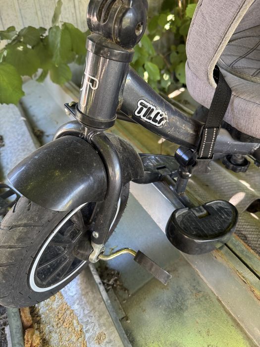 Дитячий велосипед з ручкою