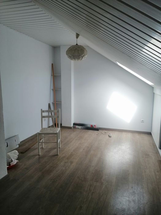 Apartamento T2 1 andar de uma moradia