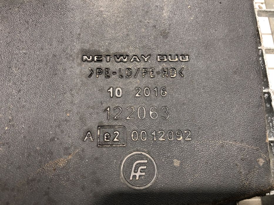 CHLAPACZ TYŁ PRAWY DAF XF 12.9 462KM OSŁONA