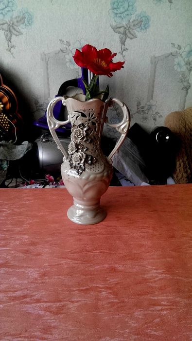 Шикарная красивая ваза РОЗА фарфор СССР в новом состоянии