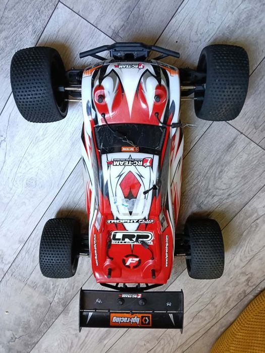 Model RC HPI Reacing trophy truggy flux 4S