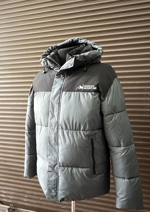 Чоловіча куртка