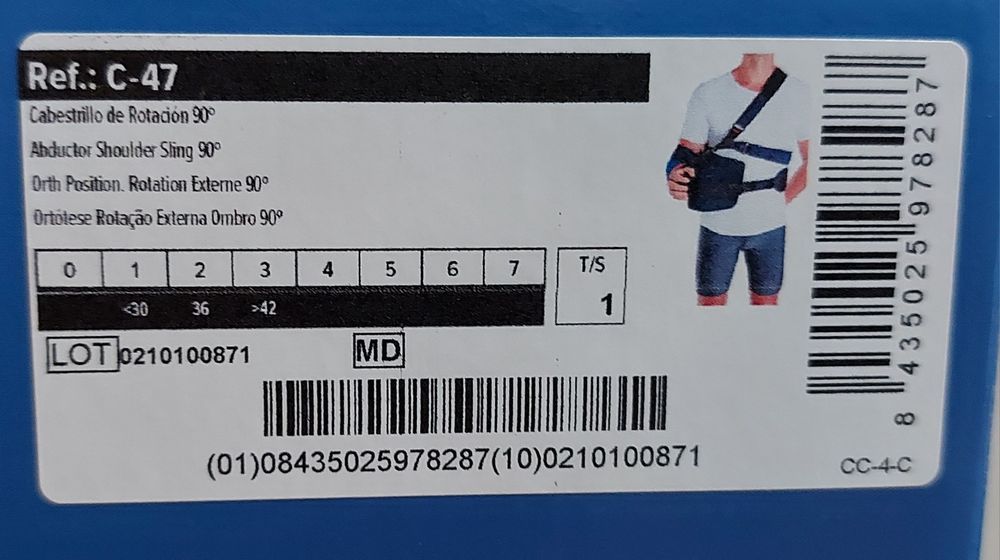 Apoio de braço direito pós cirurgia ao ombro