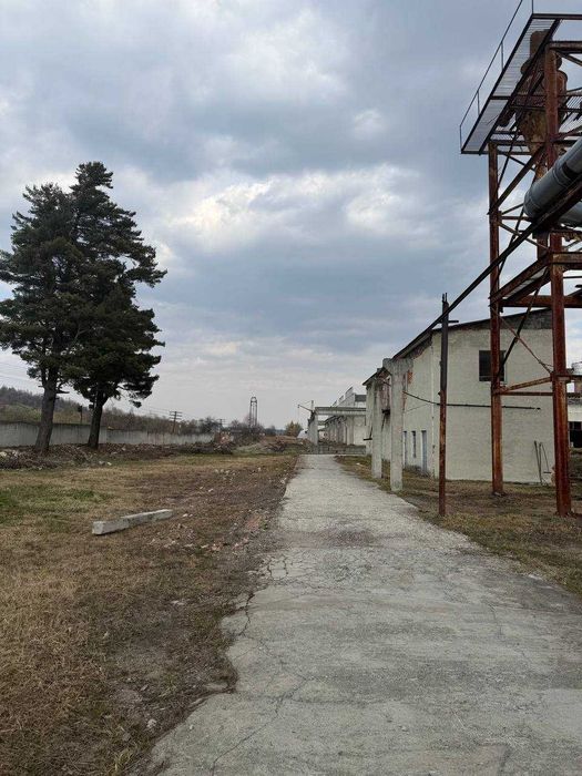 Потужний логістичний хаб або комерція