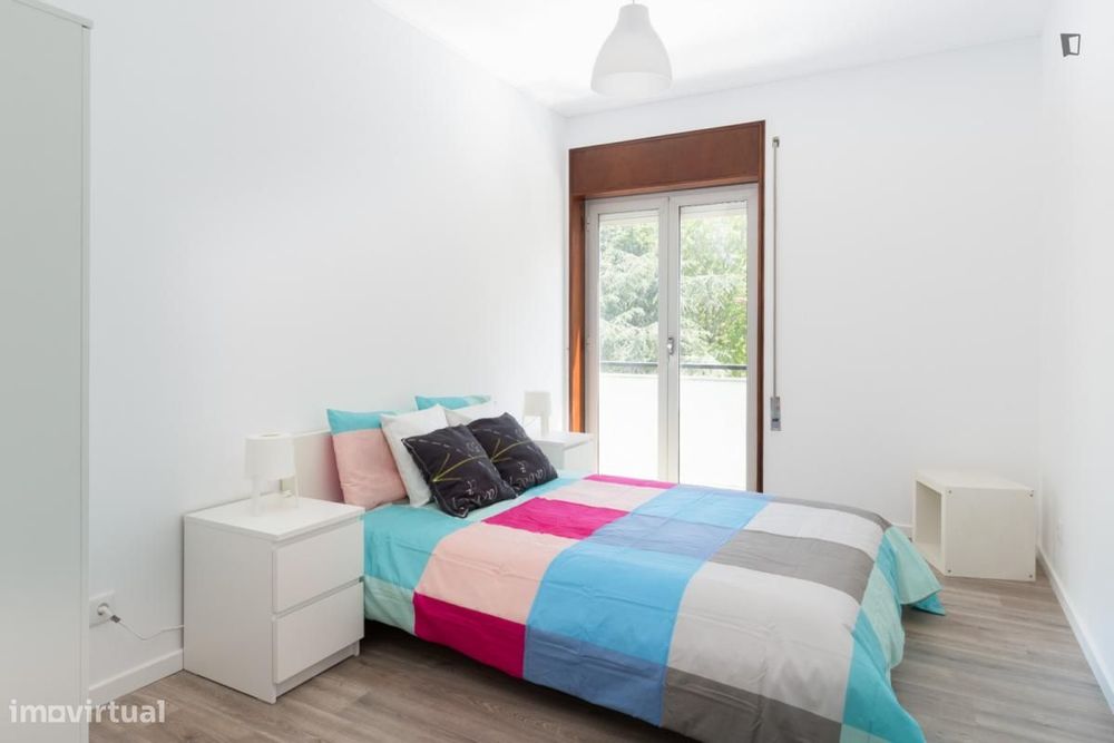 Quarto - localizado em Bonfim Porto