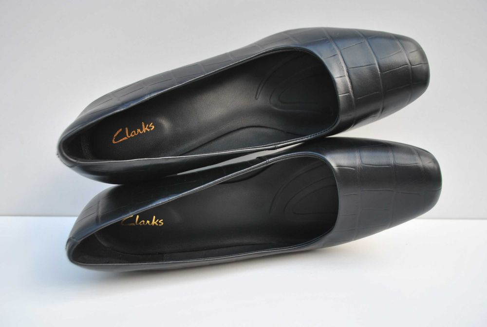 Czółenka buty na obcasie Clarks