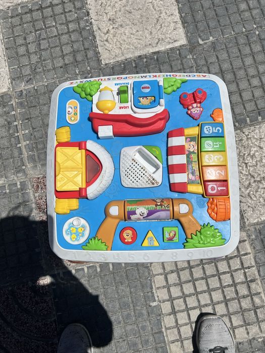 Mesa de atividades Fisher Price