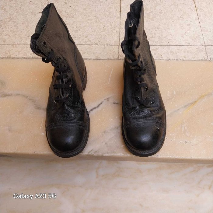 Botas de cabedal