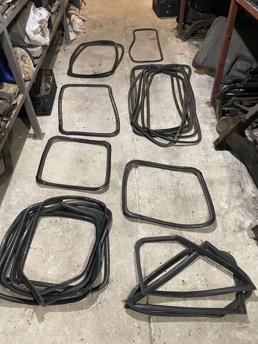 Уплотнитель Форд Транзит резинка