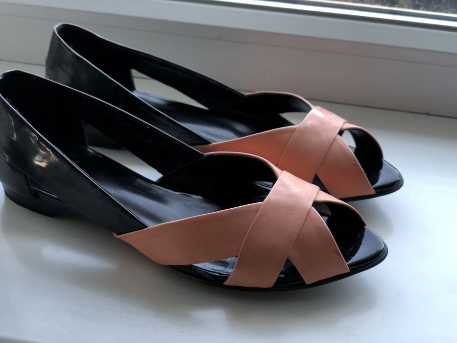 Шкіряні босоніжки