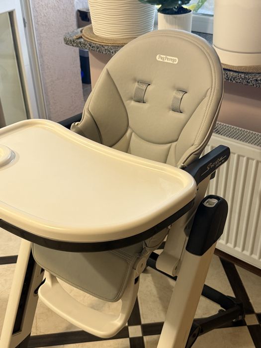Стілець для годування Peg Perego Siesta Follow me