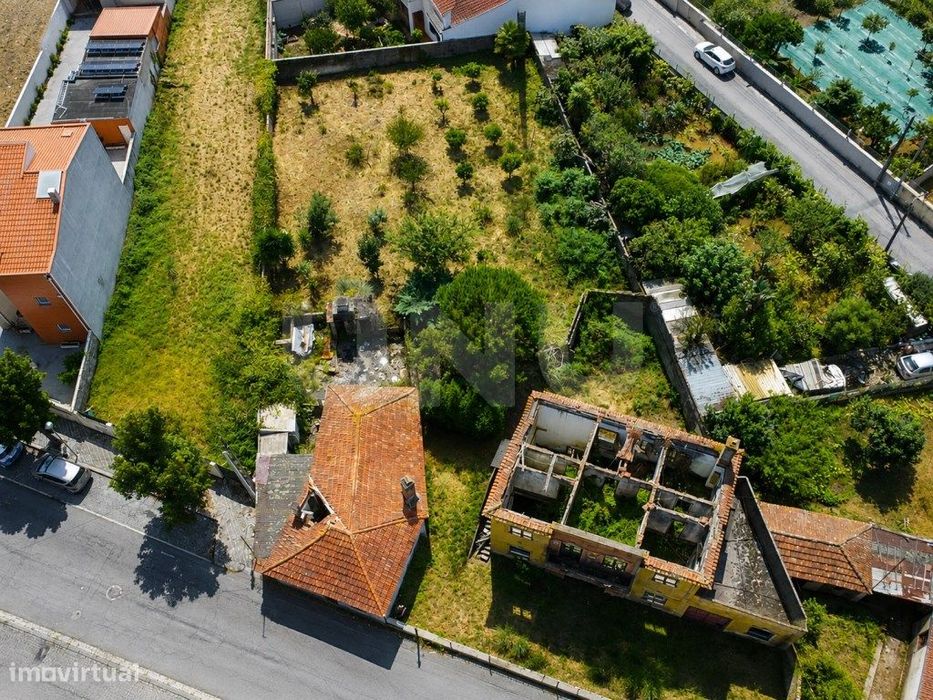 Moradia para reconstrução em Espinho