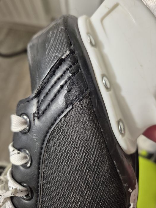 Łyżwy hokejowe Bauer 140