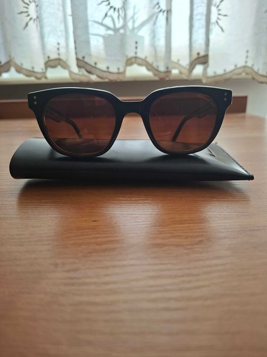 Okulary przeciwsłoneczne marki Massimo dutti