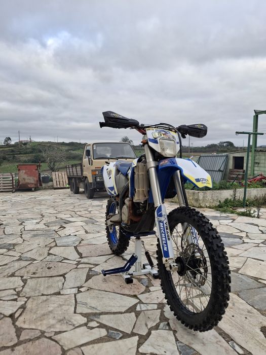 Mota  husaberg 390 fe. 2009