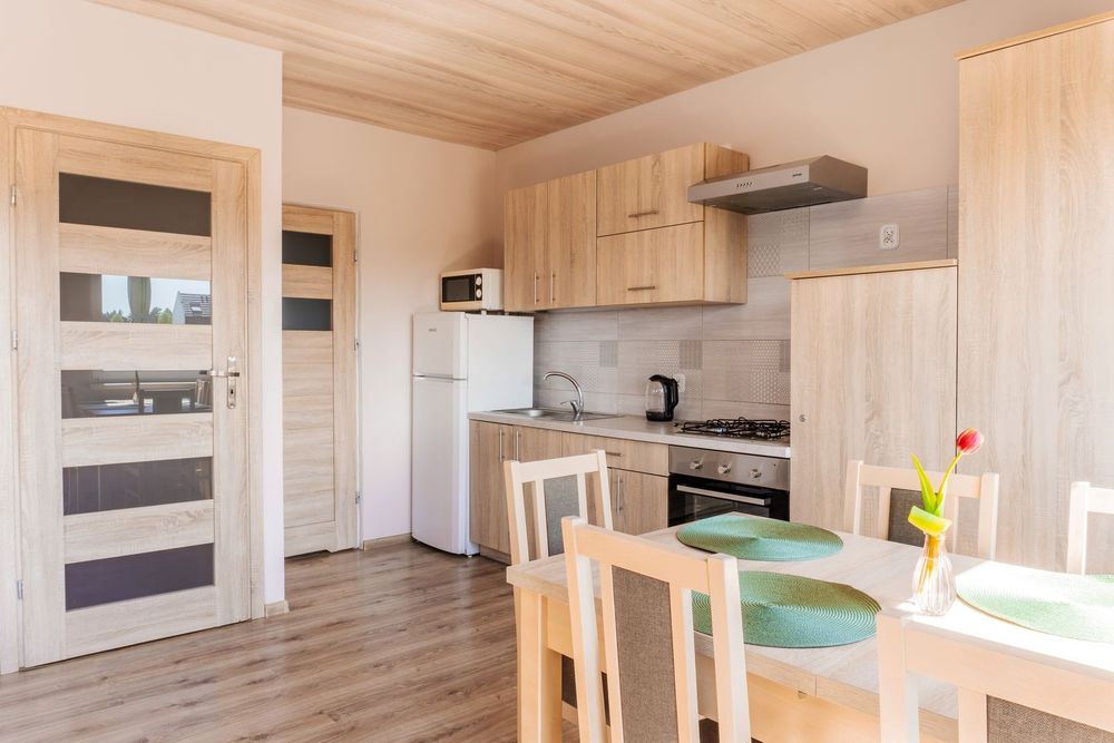 Domki CUBA ,Apartament,Ostrowo k/Karwia,wolnostojące,murowane