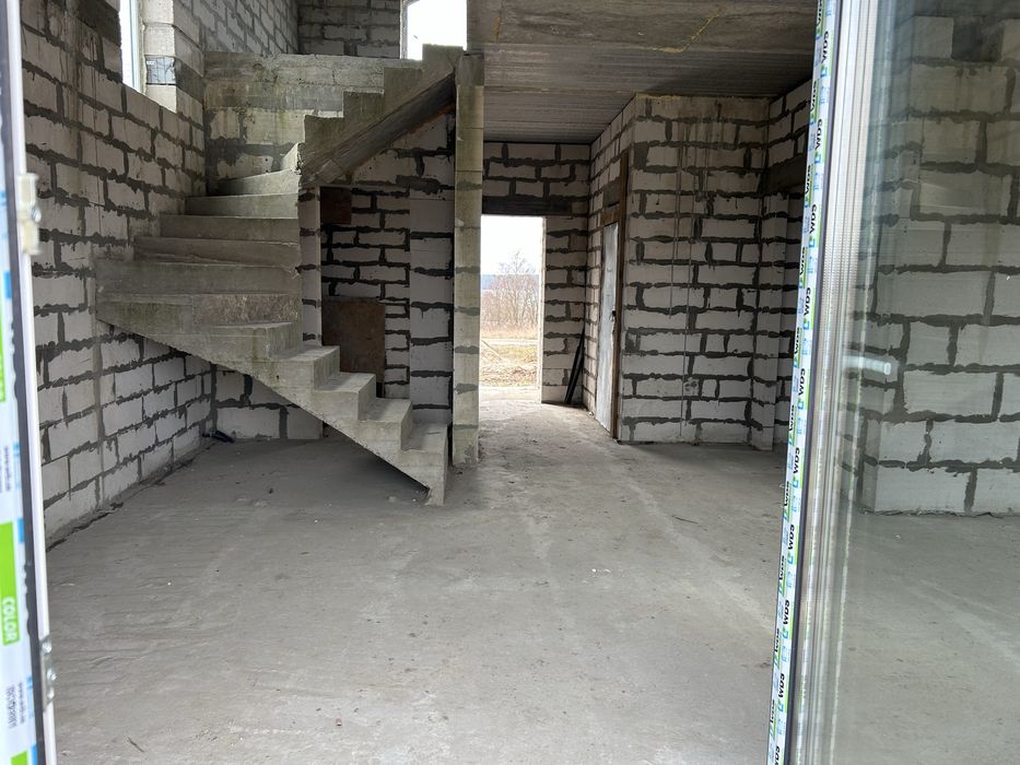 Готовий будинок ! 135 м2, 8 сот землі, 17 квт світло, можливий газ
