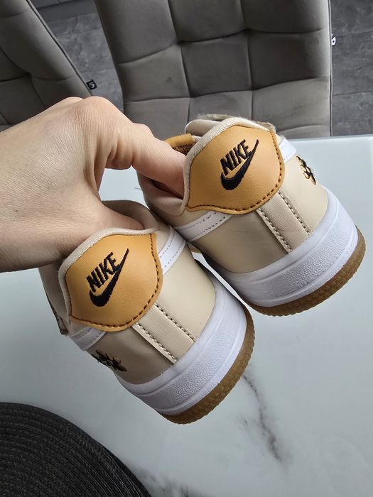 Кросівки Nike на дівчинку 34р