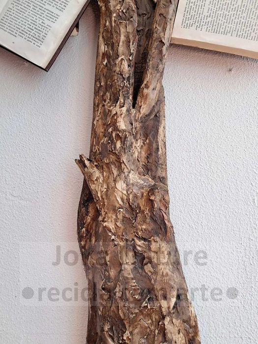 "Árvore".Peça única 100% artesanal/reciclada em madeira,papel(1,50m).