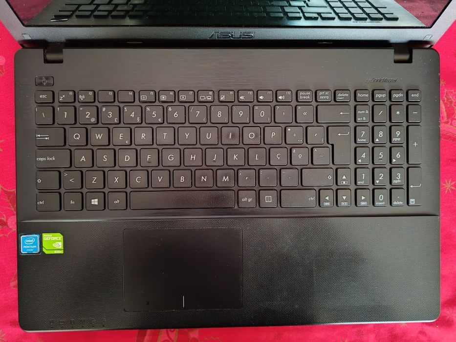 ASUS X550MJ para peças