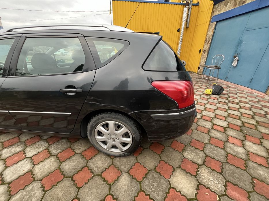 Продам хороше авто Peugeot