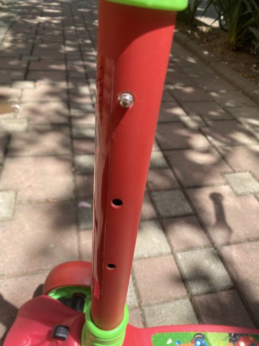 Самокат для дівчинки