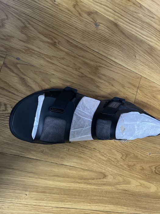Нові босоніжки сандалії Skechers
