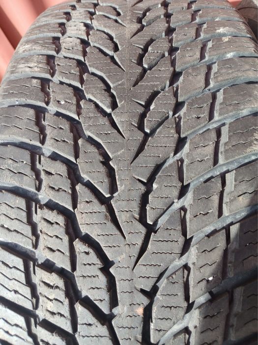 Opony zimowe 215/60/R16