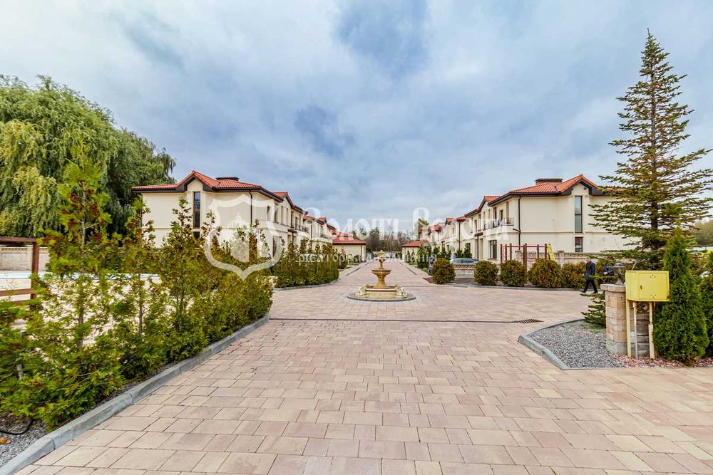 Дуплекс, 3пов. Під ремонт. село Підгірці, Обухівський район