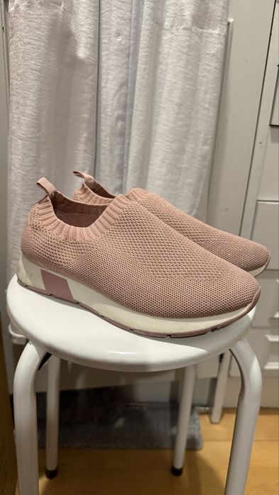 Buty różowe Sinsay r. 35, wkładka 22,3 cm