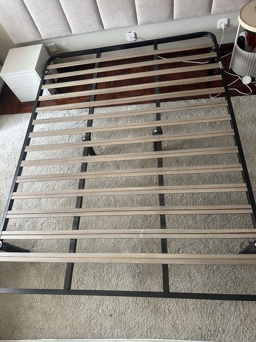 Sommier 150x200 cm – Em Bom Estado